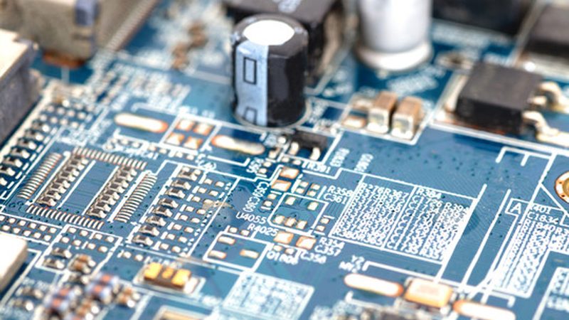 电子设计入门：从基础知识到就业路线的全面解析