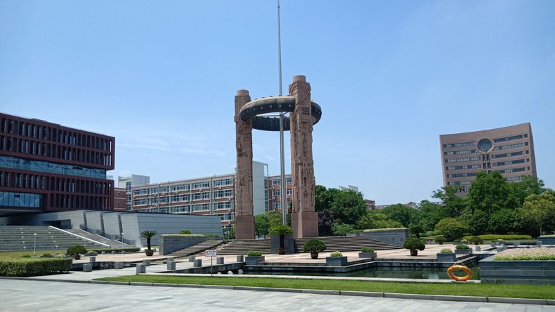 PCB打样，深圳厂家的选择之道