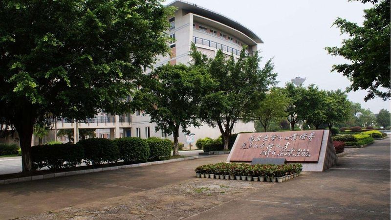 车载电子改装：如何挑选合适的品牌与型号**