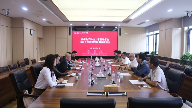 汽车大灯继电器选型攻略：揭秘如何挑选合适型号